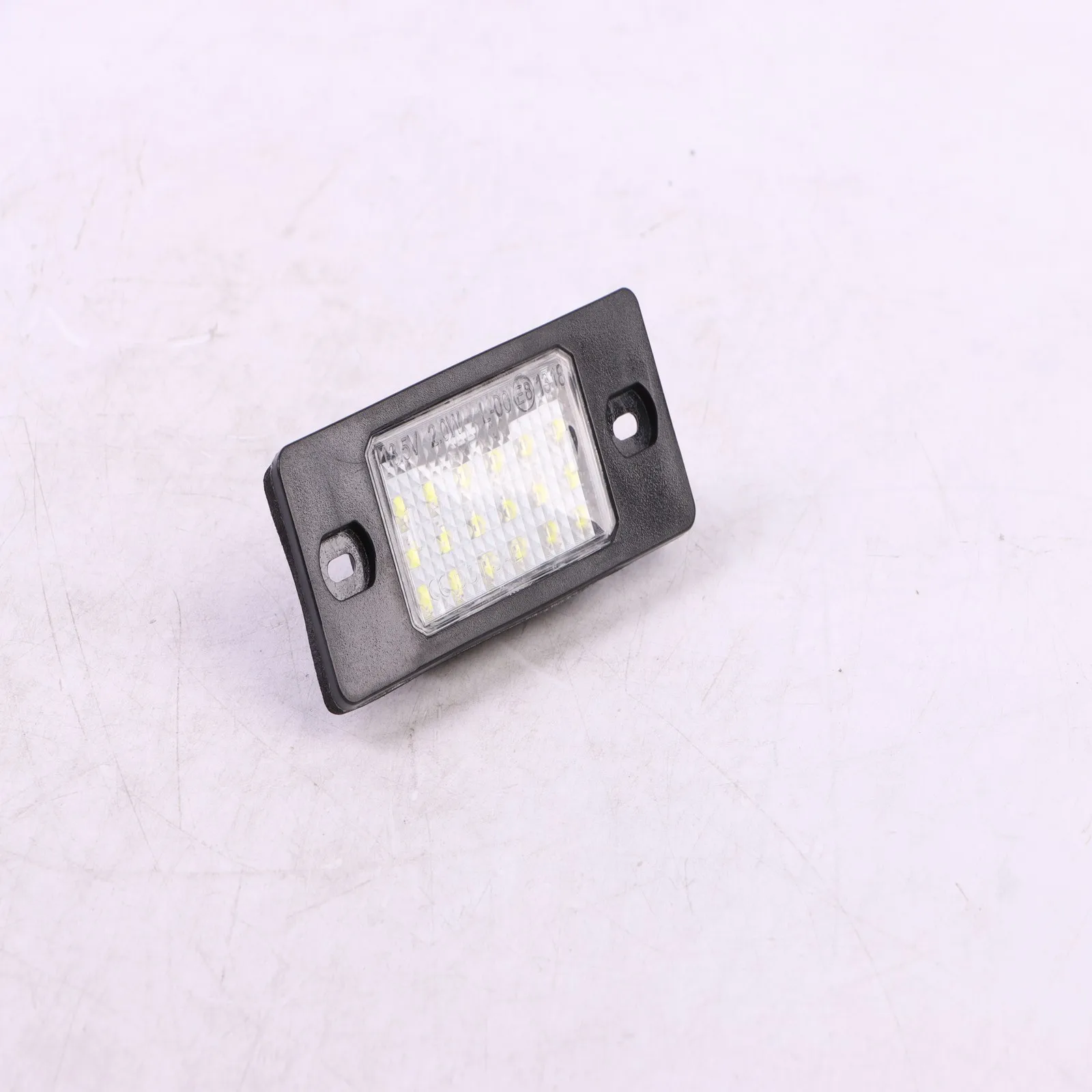 2Pcs White Led Lice…