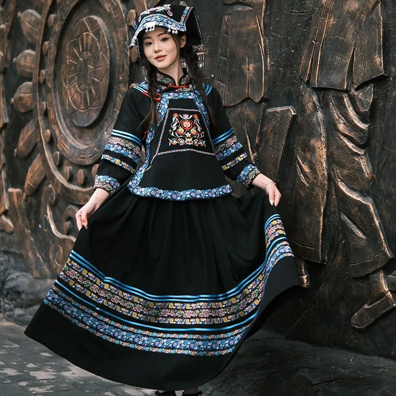 Nieuwe exotische Buyi volwassen 3 maart kleding dans borduurwerk reisfotografie lange jurk