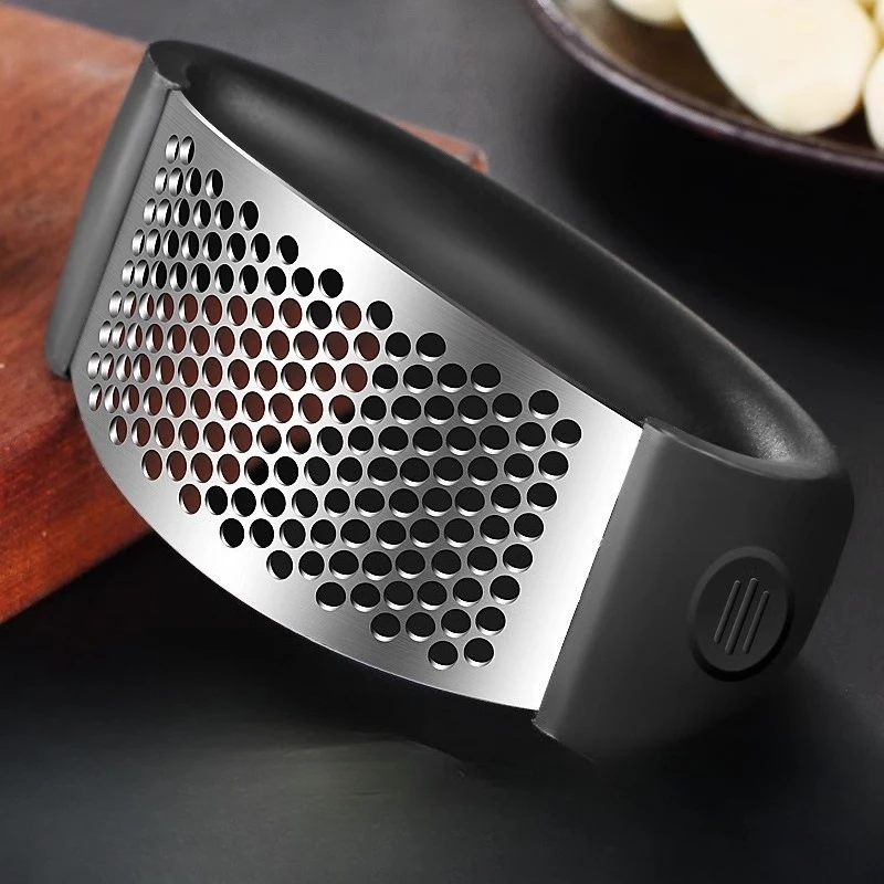 Household Manual Ring Garlic Crusher Hand Press Garlic Masher Kitchen Tool for Beating and Mashing Garlic kitchen accessories