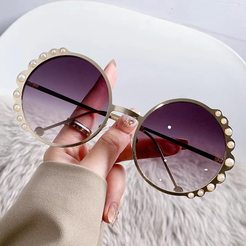 round frame pearl ins sunglasses  Fashion Metal Frame Round Sun Glasses Brand Designer Imitation Pearl Gradient Sun Glasses