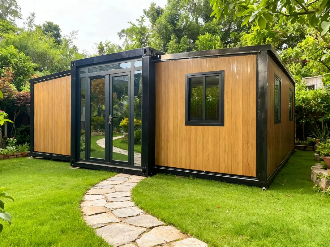 Customized 40ft Expandable Modular Home for Glamping Folding Container House Prefab Luxury Camp