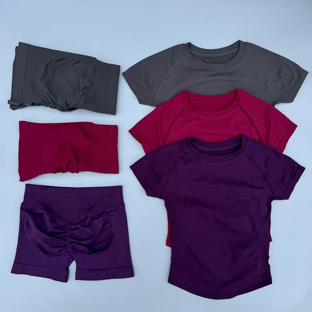 SWEAT UNDFYNE 2 Pieces Sports Sets Short Sleeve Seamless Yoga Top Fitness Set Women Workout Running Sports Shorts Gym Suit
