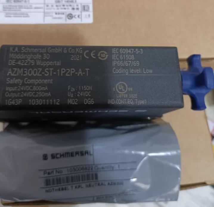 New original switch AZM300Z-ST-1P2P-A-T