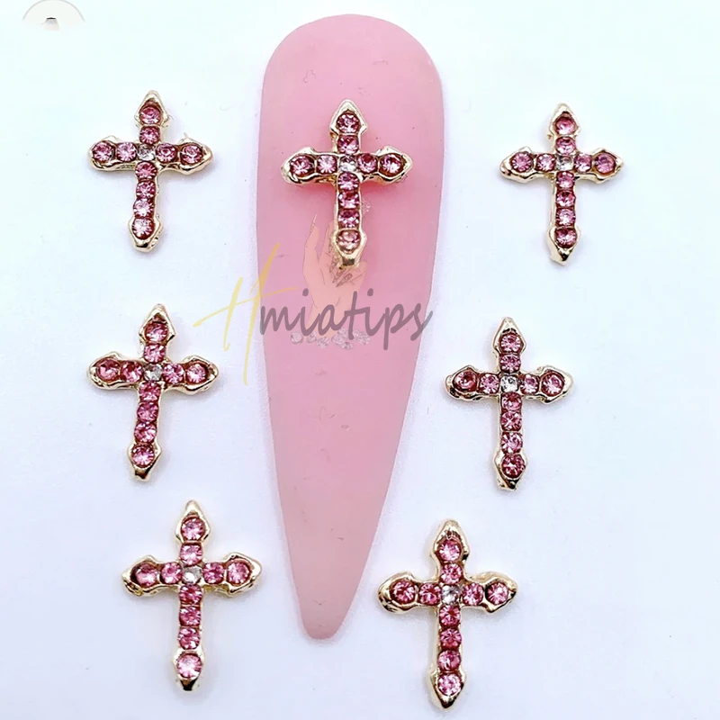 สีชมพูร้อน10Pcs Cross เล็บ Charms Luxury Alloy Cross DIY Glitter 3D เล็บการตกแต่งศิลปะเครื่องประดับหัตถกรรม Rhinestone อุปกรณ์เสริม