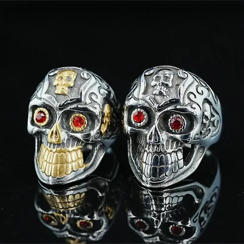 

Retro Personalized Skull Ring with Embedded Diamo Bold Dominating Sle Titanium Steel Men's Faion Jewelry Ring