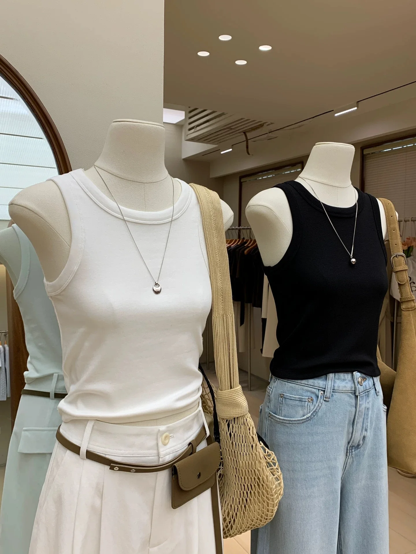 Women's round Neck Strap Vest 95 Cotton Sleeveless Top Inner Wear Outer Wear Slim Fit Base Layer Hide Underarm for plus Size