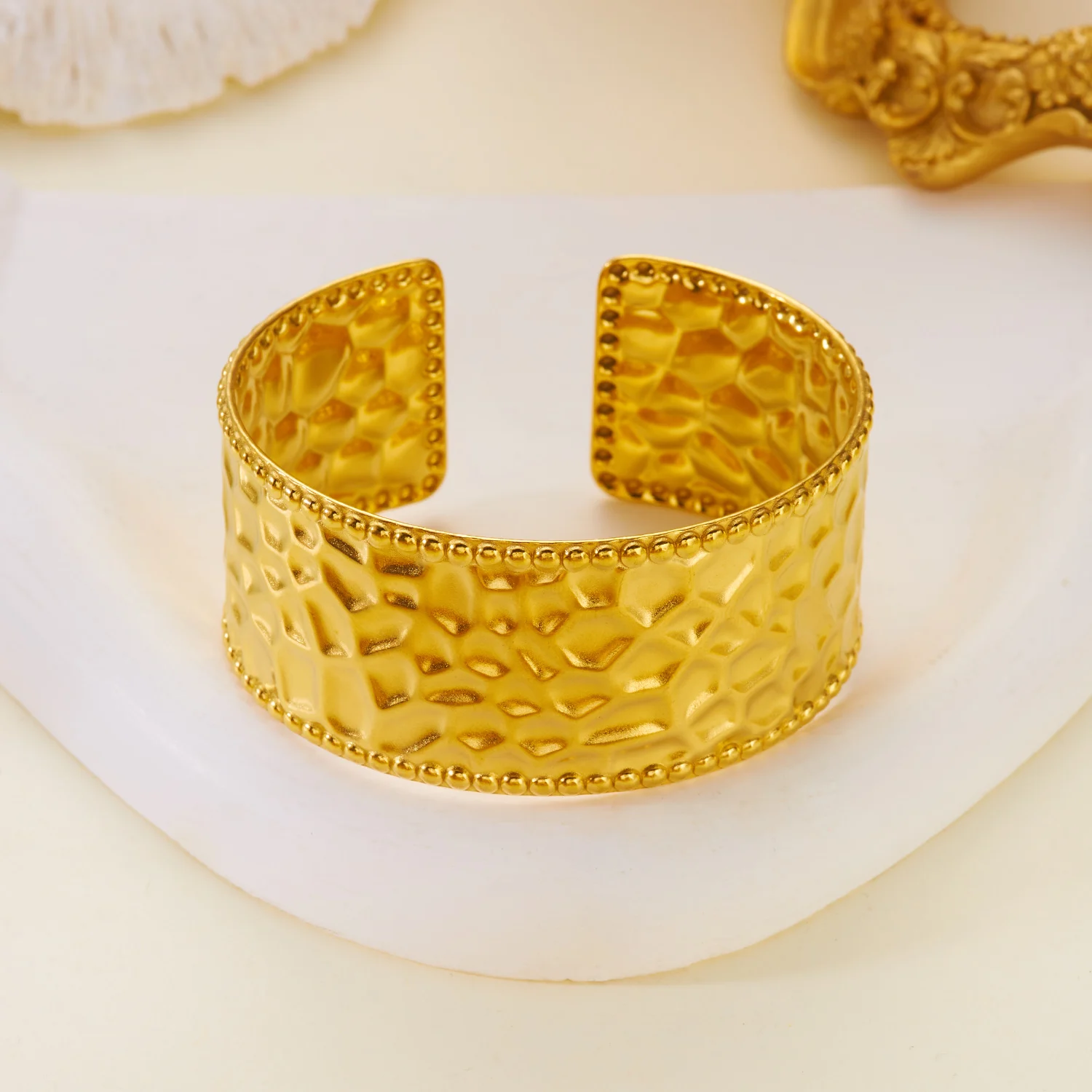 Vintage Unregelmäßige Armband für Frauen Edelstahl Gold Farbe Offene Manschette Armreif Exquisite Luxus Wasserdicht Schmuck Zubehör – Detail 9