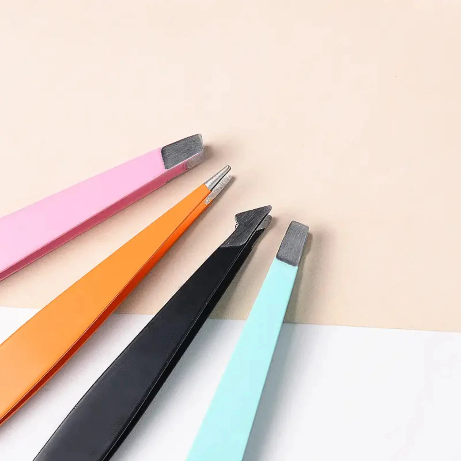 Set di clip per sopracciglia multiuso in acciaio inossidabile colorato e set di strumenti per il trucco per la modellatura di precisione dei capelli - Eyebr professionale