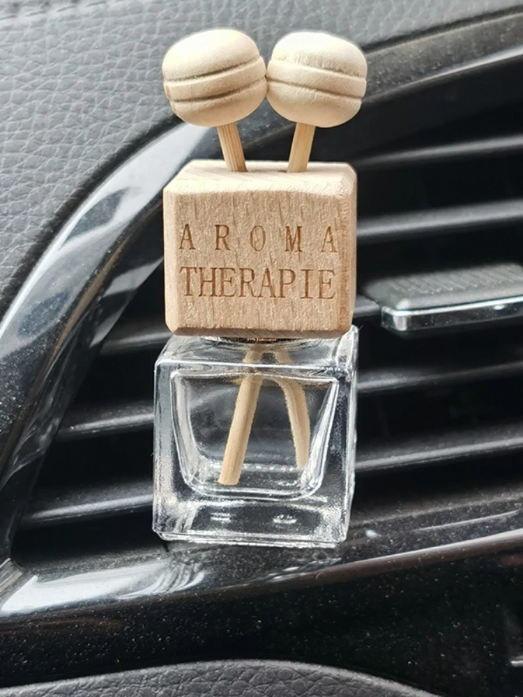 Bouteille vide, bouteille de diffuseur d'huile essentielle vide, purificateur d'air de voiture, bouteille de diffuseur de parfum de voiture, ornement de parfum d'aromathérapie