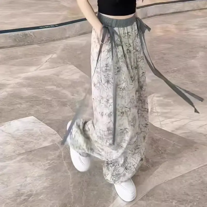 Pantaloni casual dritti larghi drappeggiati a vita alta sottili estivi da donna a gamba larga in chiffon con fiori d'inchiostro