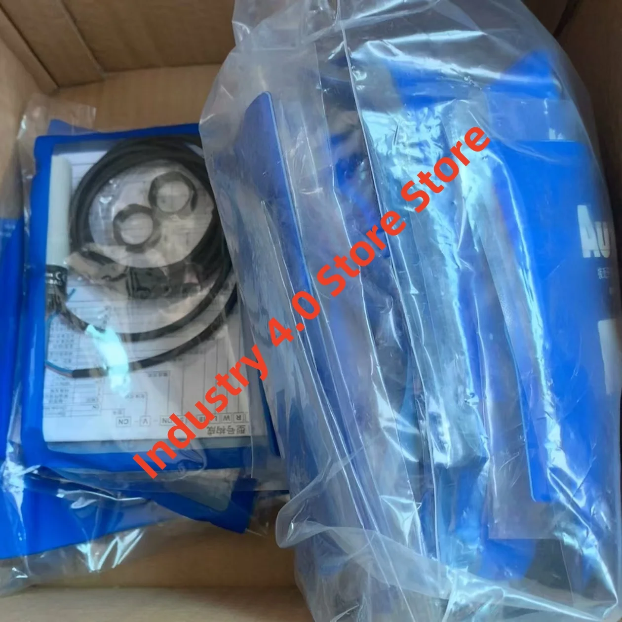 

Новый в коробке CR18-8AC CR18-8DN