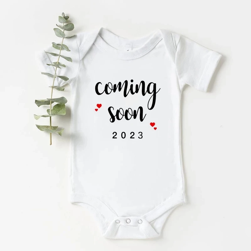 Baby Announcement Coming Soon 2023 Baby Bodysuits Summer Boys Girls Romper Newborn Body Pregnancy Reveal Clothes