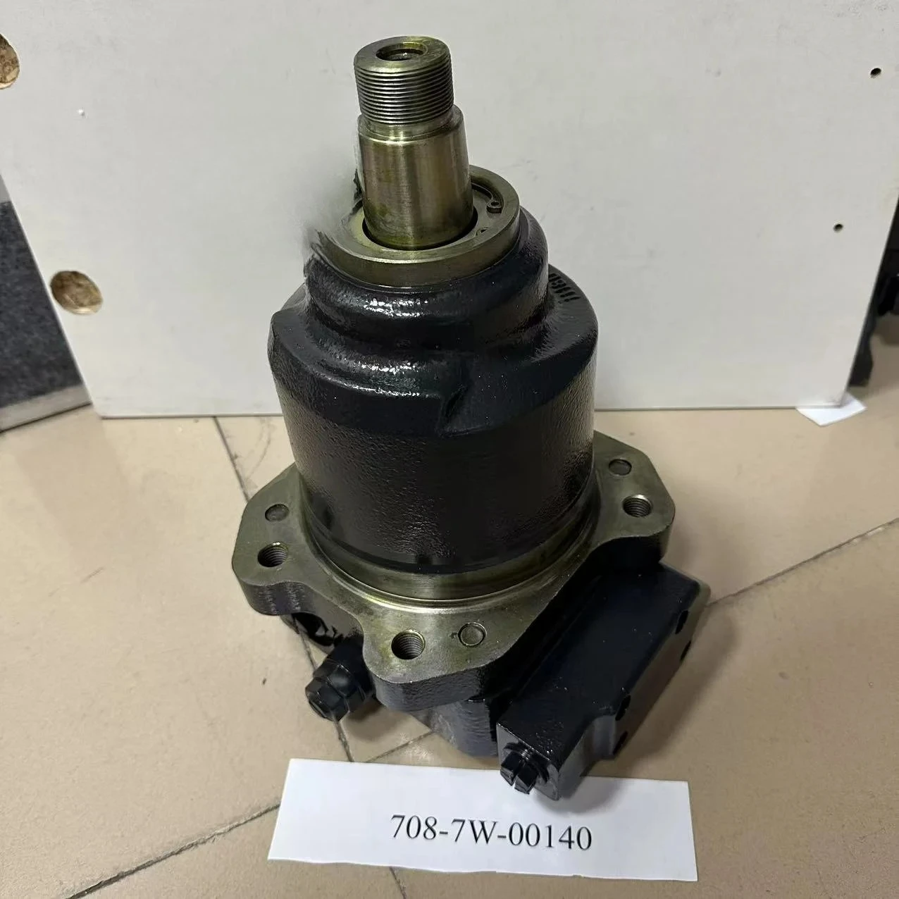 D155 Hydraulic Fan Motor 708-7W-00140 7087W00140 708-7W-11520 Fan Pump for Komatsu D155A D155AX D275A D155A-6 D275A-5 Bulldozer