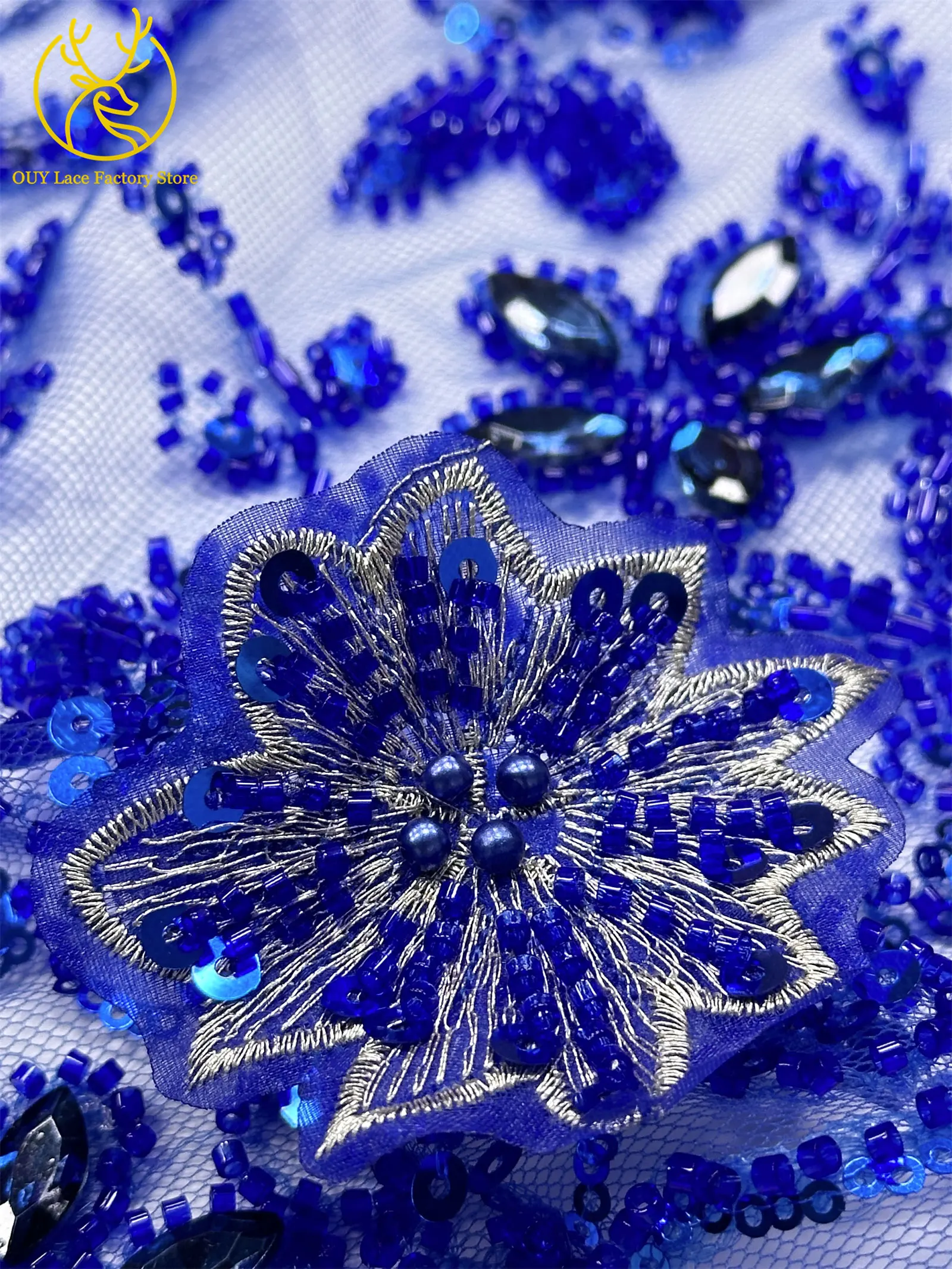 Luxuriöser königsblauer Hochzeits-Spitzenstoff, afrikanischer Perlen-Pailletten-Spitzenstoff, nigerianischer bestickter Mesh-Spitzenstoff für Hochzeitskleider – Detail 9