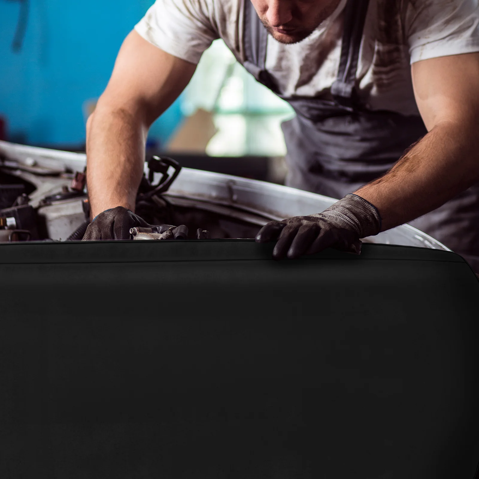 

1 set Car Cover Black PU Wear-Resistant Scratch Rainproof Front Bumper Protector Mat for Vehicle Repair Exterior Work Pad