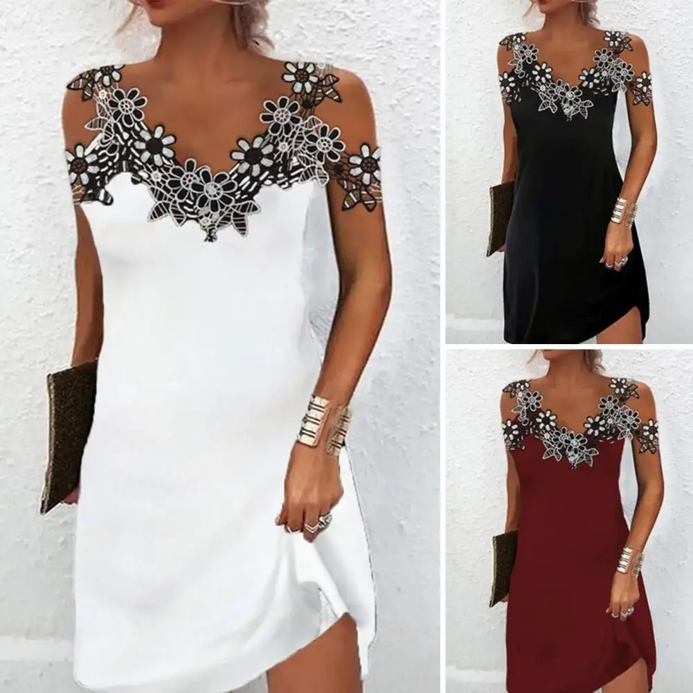 

Elegant Summer Dress Chic Women's V-neck Lace Sling Mini Dress Cold Shoulder Sleeveless Slim Fit Streetwear for Summer Exquisite