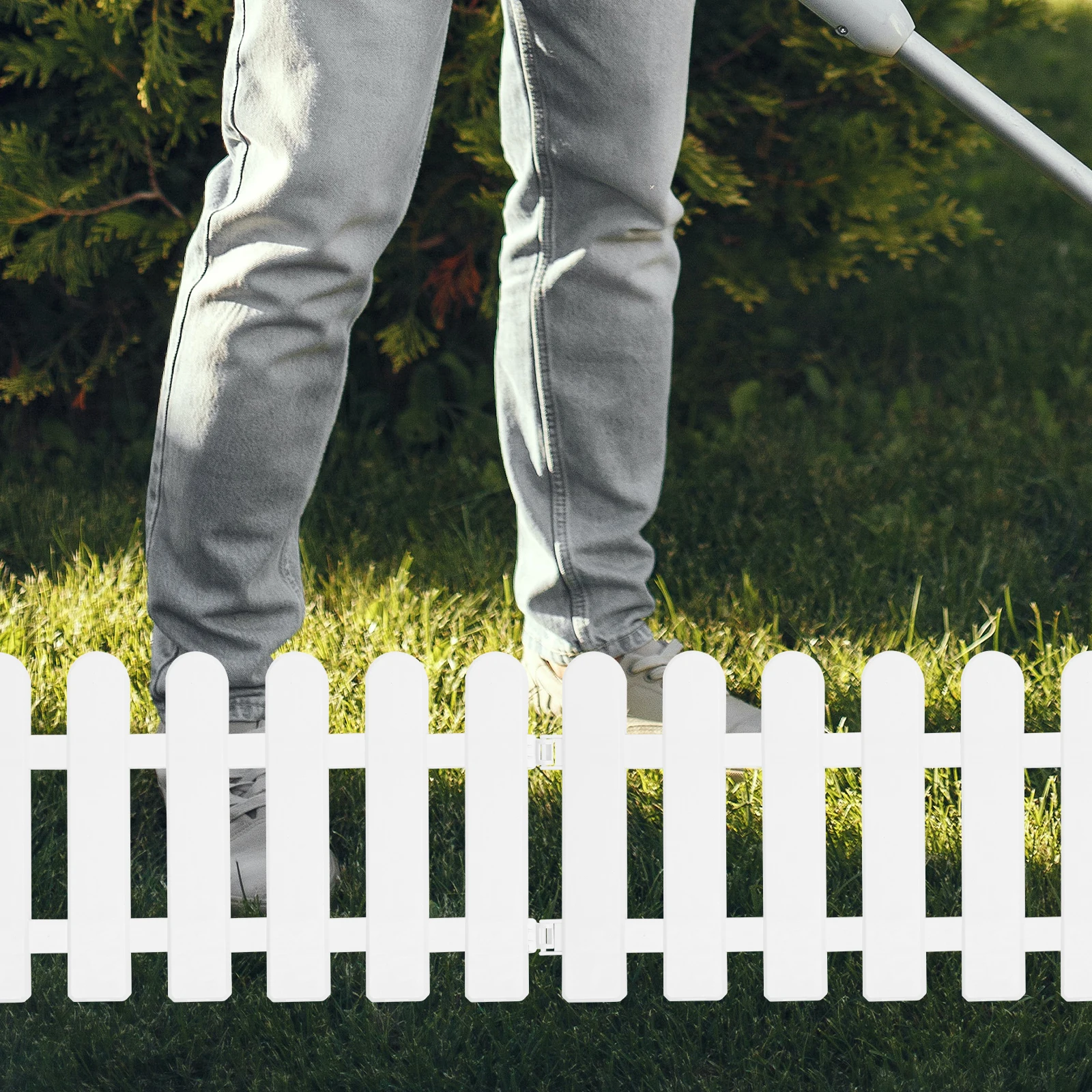 

5Pcs White PVC Garden Fence Flexible Shape Customizable Garden Enclosure Courtyard Lawn Border Pieces Outdoor Decoration Mini