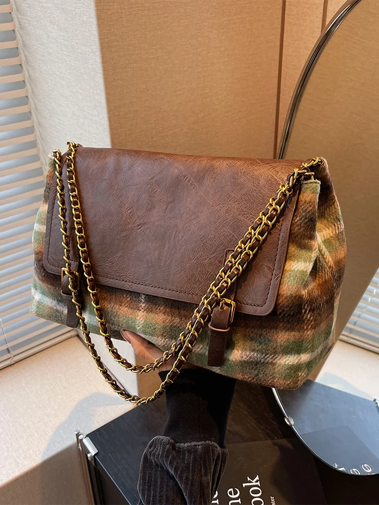 Autumn Winter Tweed Tote Bag 2023 Trendy Plaid Patchwork Leather Women Chains Shoulder Pack Large Capacity Handbag Female