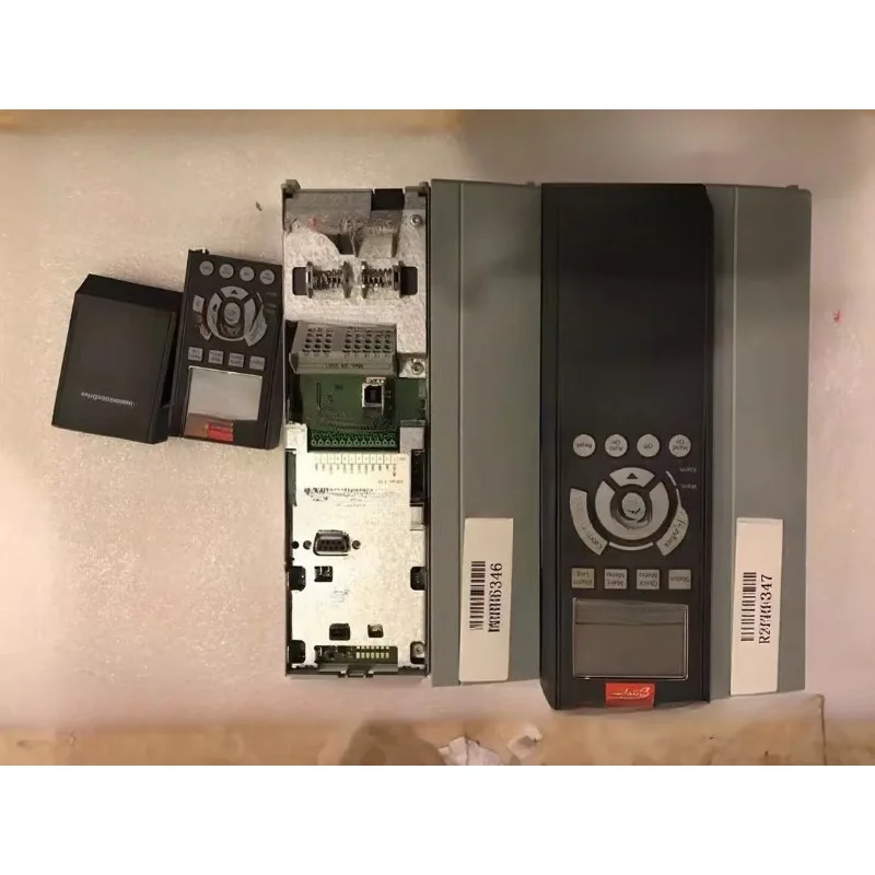Parts for elevator accessories, inverters, escalator inverters DANFOSS VLT 5.5KW