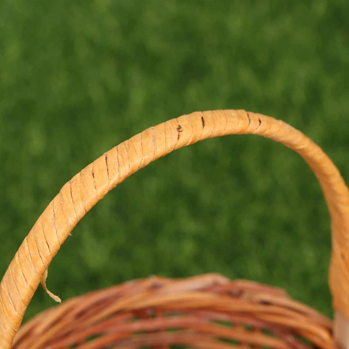 

1pc Mini Weaving Handmade Eco-Friendly Creative Desktop Storage Basket For Home School Diy Easter Props Micro Mini Basket Light