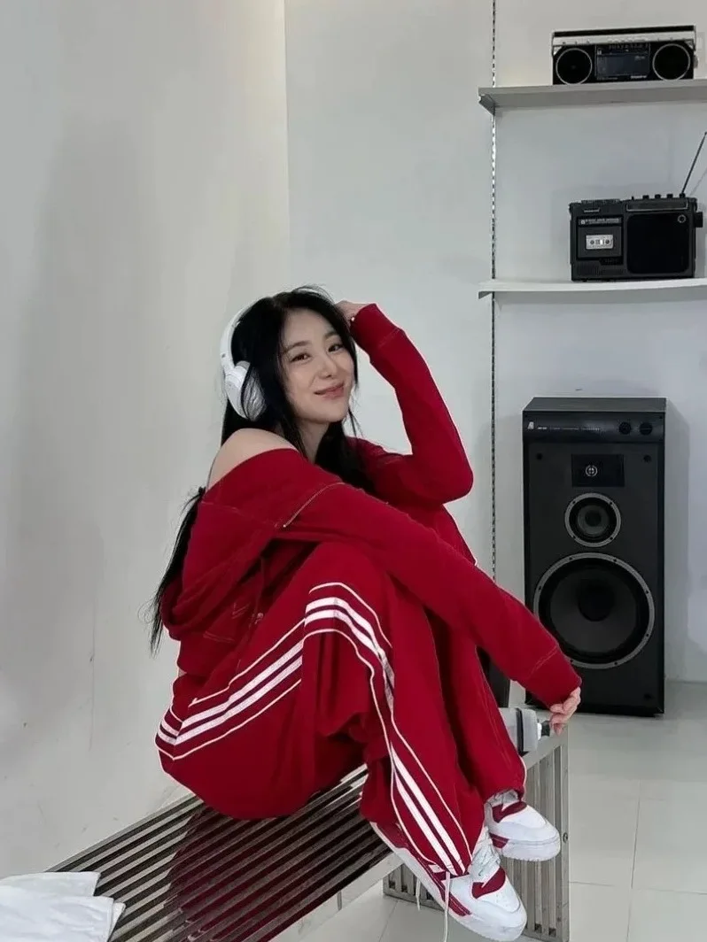 Rode gebogen broek met wijde pijpen Amerikaanse retro joggingbroek met rechte pijpen Casual sport lange broek Hoge taille Elastisch Comfortabel katoen...