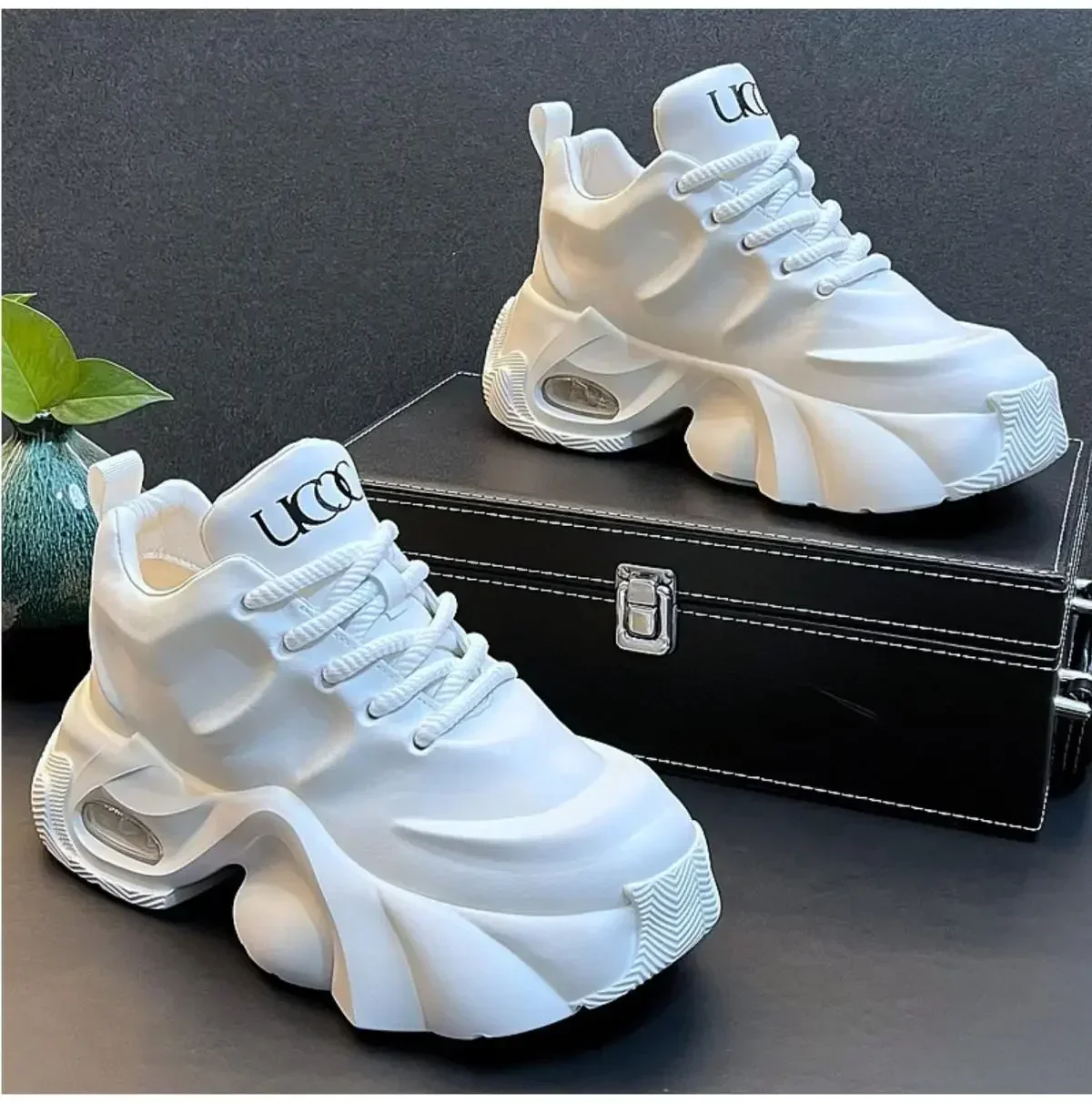 

2025 модные весенние универсальные молодежные спортивные кроссовки для отдыха, мужские кроссовки, увеличивающие рост, трендовые туфли-лифты