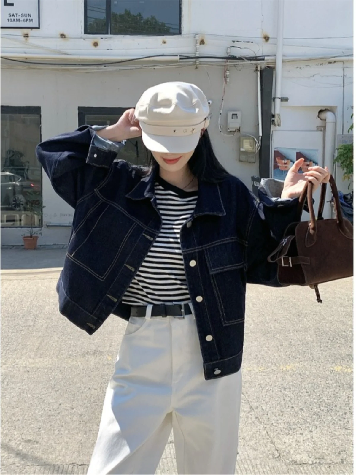 

Джинсовые пальто для женщин, женские осенние пальто в рубчик с поясом, спортивная одежда, большие студенческие расклешенные пальто с завязками, плиссированные пальто с вышивкой