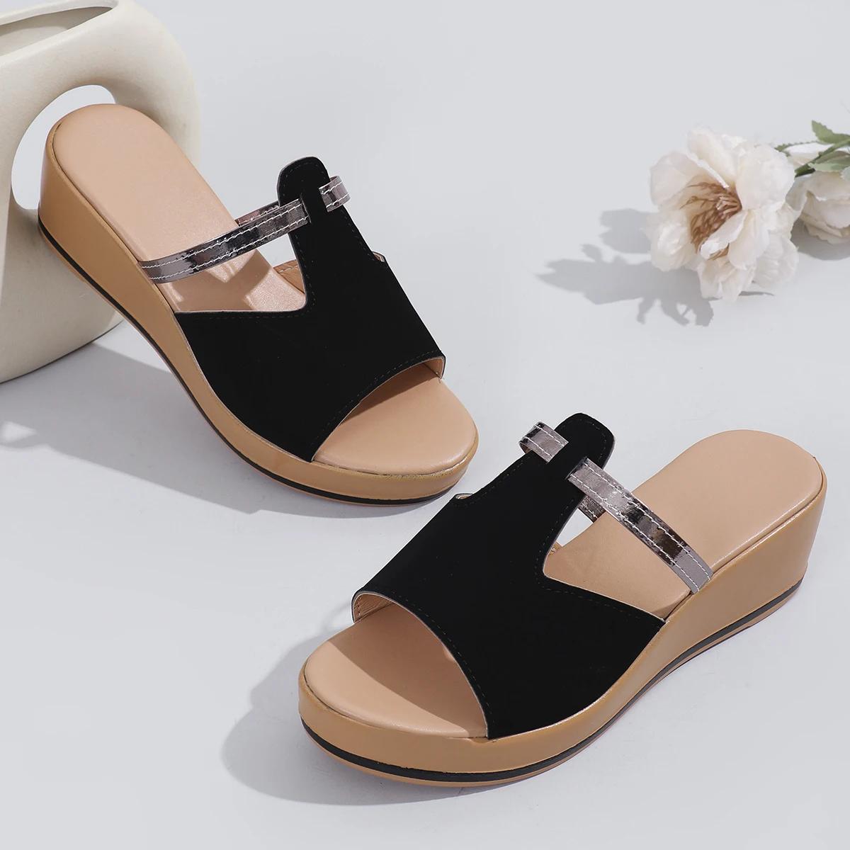 

New Open Toe Women's Wedge Sandals Summer Fashion Comfort Beach Thick-soled Slippers Woman Buckle Female Footwear Woman Shoes