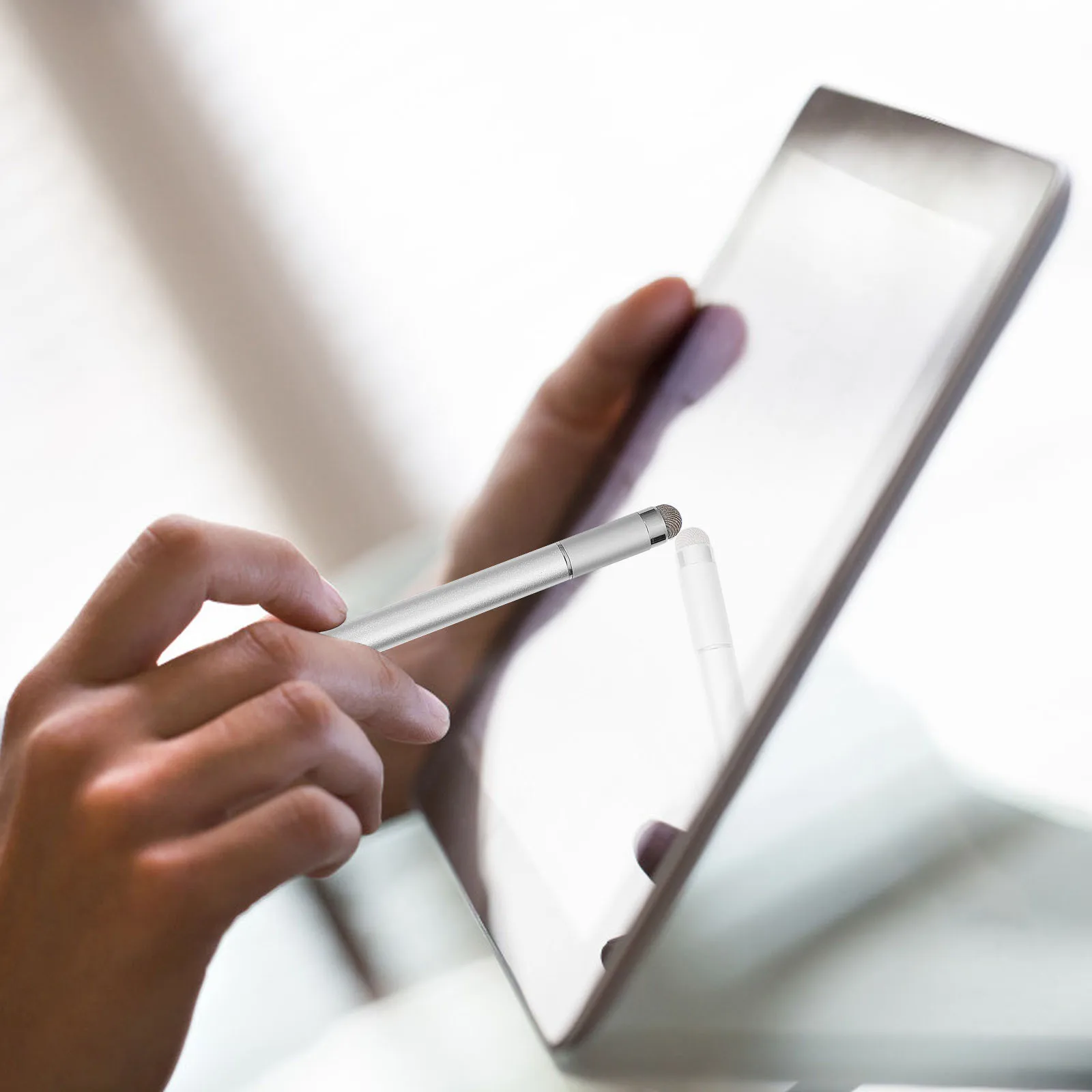 

2pcs 4 In 1 High Precision Capacitive Stylus Pens For Touch Screen Devices Digital Pen Drawing Writing Signing Compatible