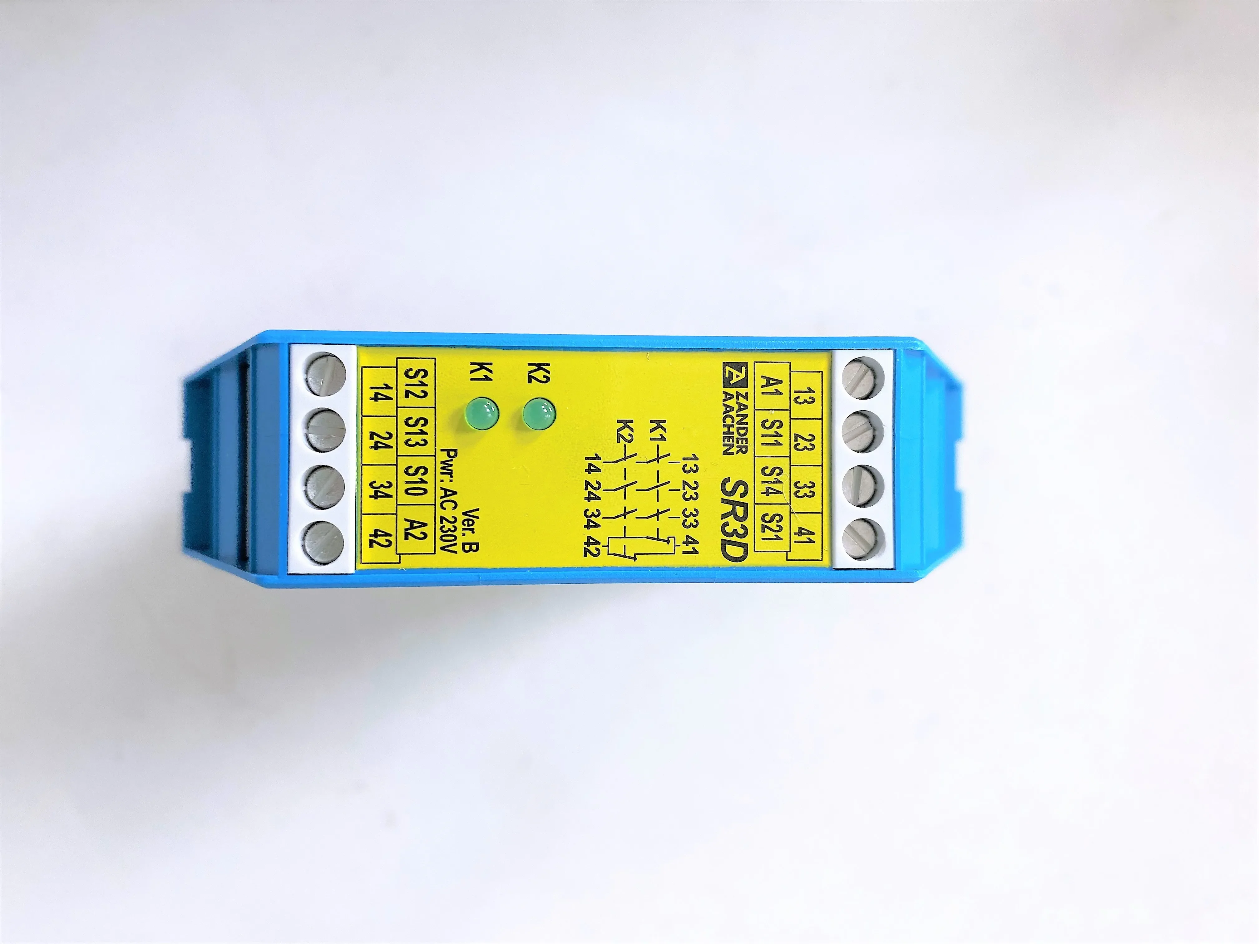 New original ZANDER SR3D 230V safety relay