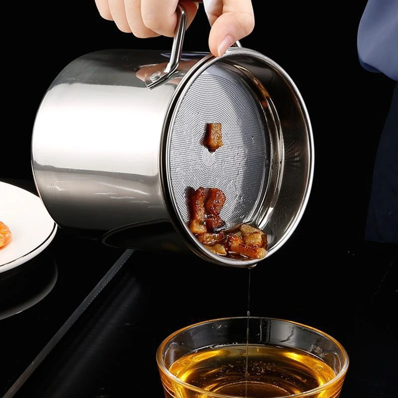 Durable Stainless Steel Oil Pot With Built-in Filter - Easy To Invert Design, Leak-proof And Convenient Kitchen And Restaurant view 2