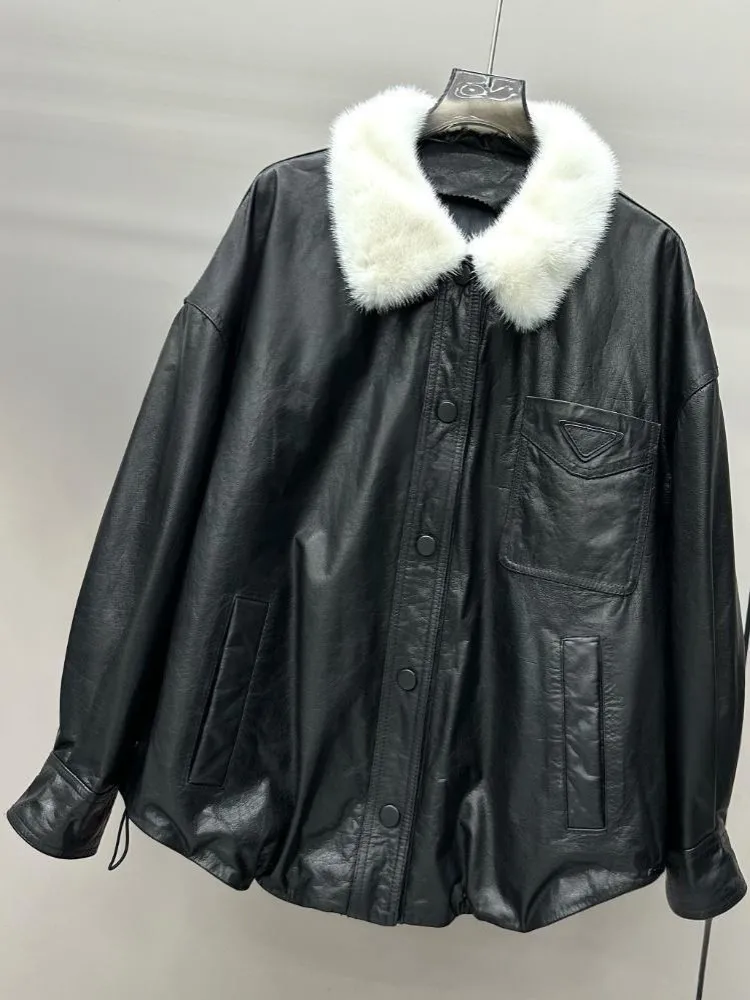 Giacca da donna in vera pelle monopetto con collo in pelliccia tinta unita da ufficio, tasca in pelle di vacchetta allentata, maniche lunghe, capispalla fatti a mano