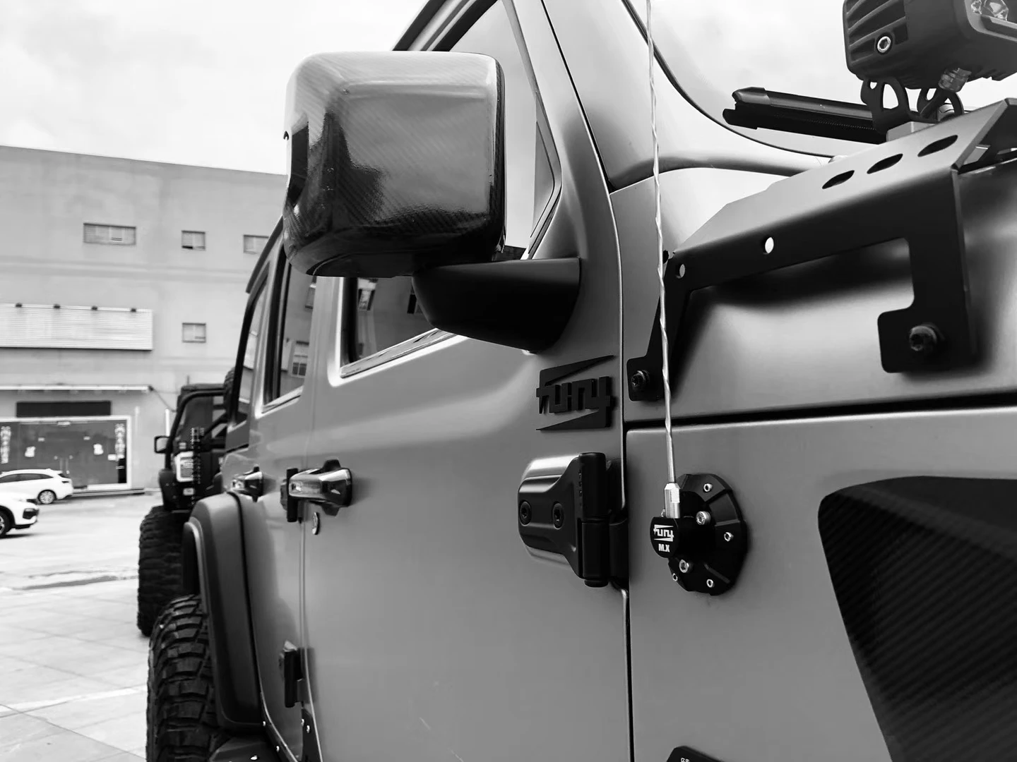 TLF Fury 2007-2017 CNC عملية سبائك الألومنيوم غطاء قاعدة هوائي الراديو لرانجلر JK #5