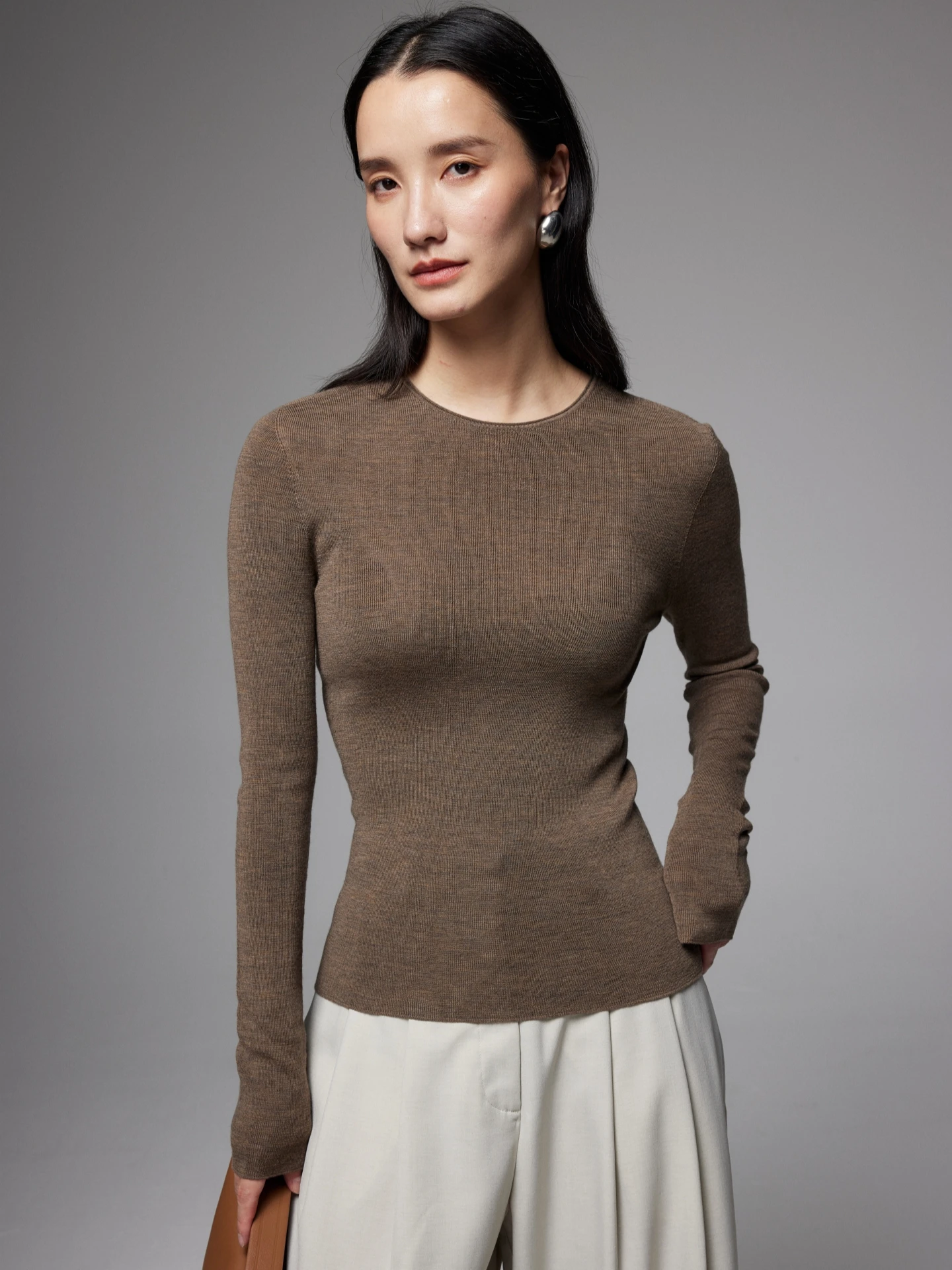 

SOUL JUC Skin-friendly Comfortable Fine Merino 20S Thin Wool 8 Needle Sl Cuff round Ne Thin Wool Sweater