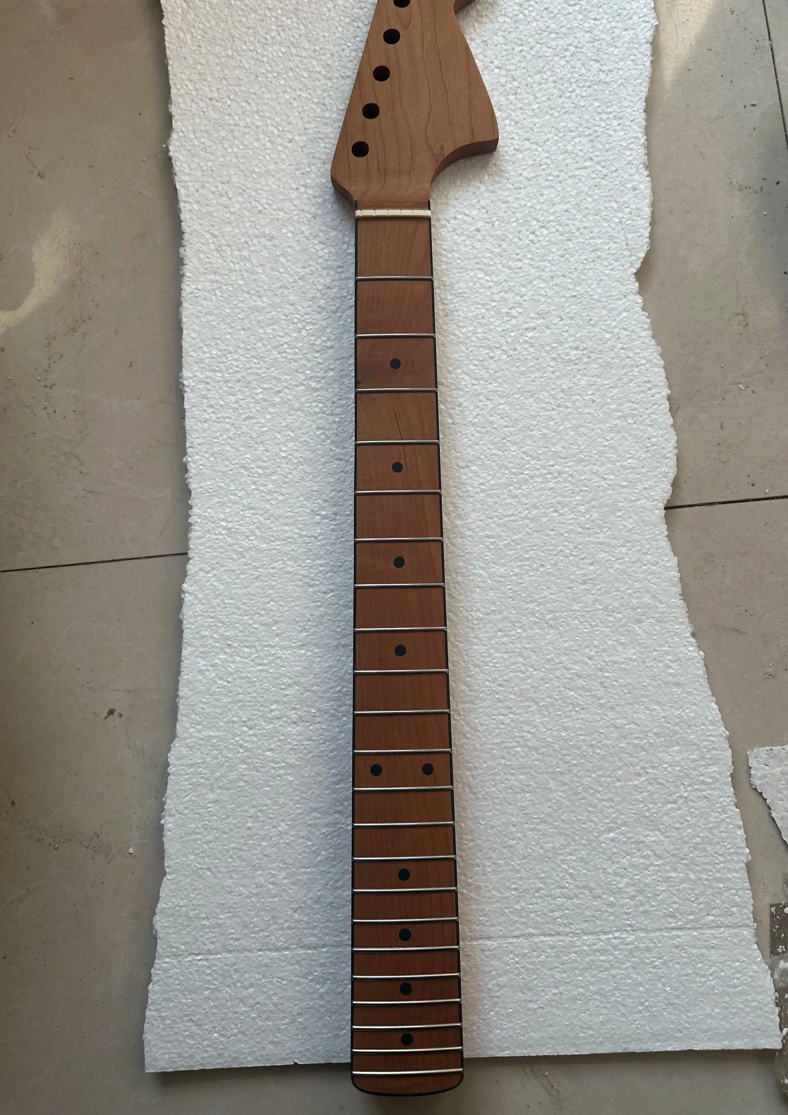 Roast Maple Guitar Neck, 22 Fret, 24 inch, Short Scale, Inlay Rosewood Fretboard, Roasted Maple Fingerboard, High Quality