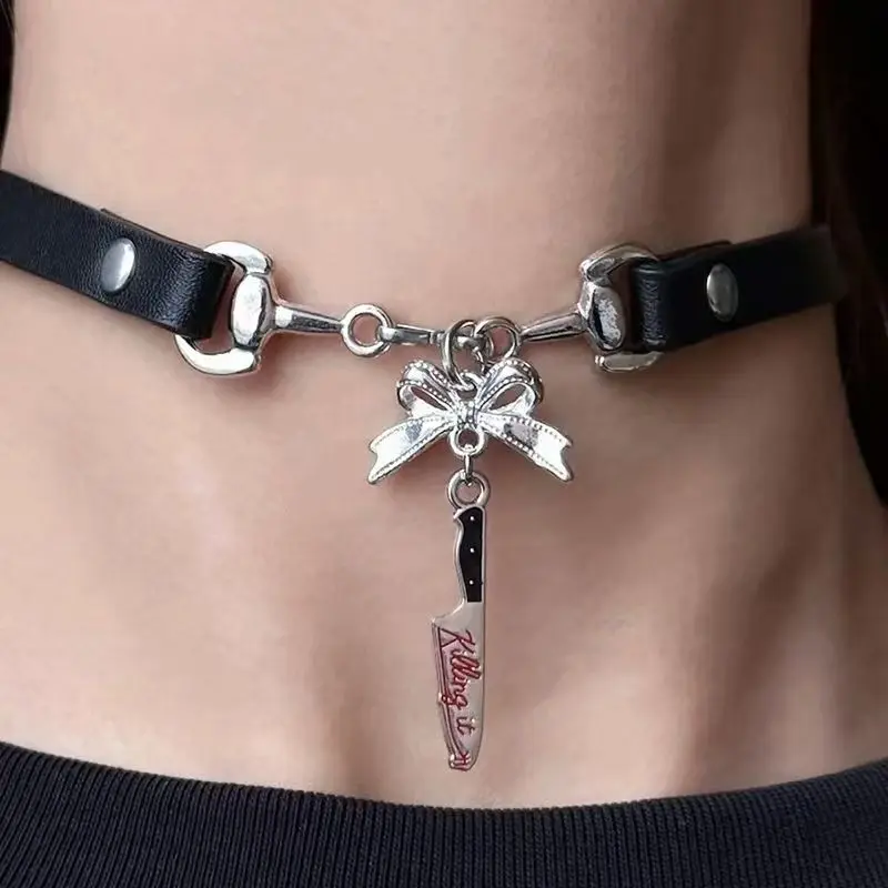 

Punk Michael Myers Cosplay Choker Subculture Gothic Dark Bow Necklace Leather Collarbone Chain Halloween Jewelry Accessories