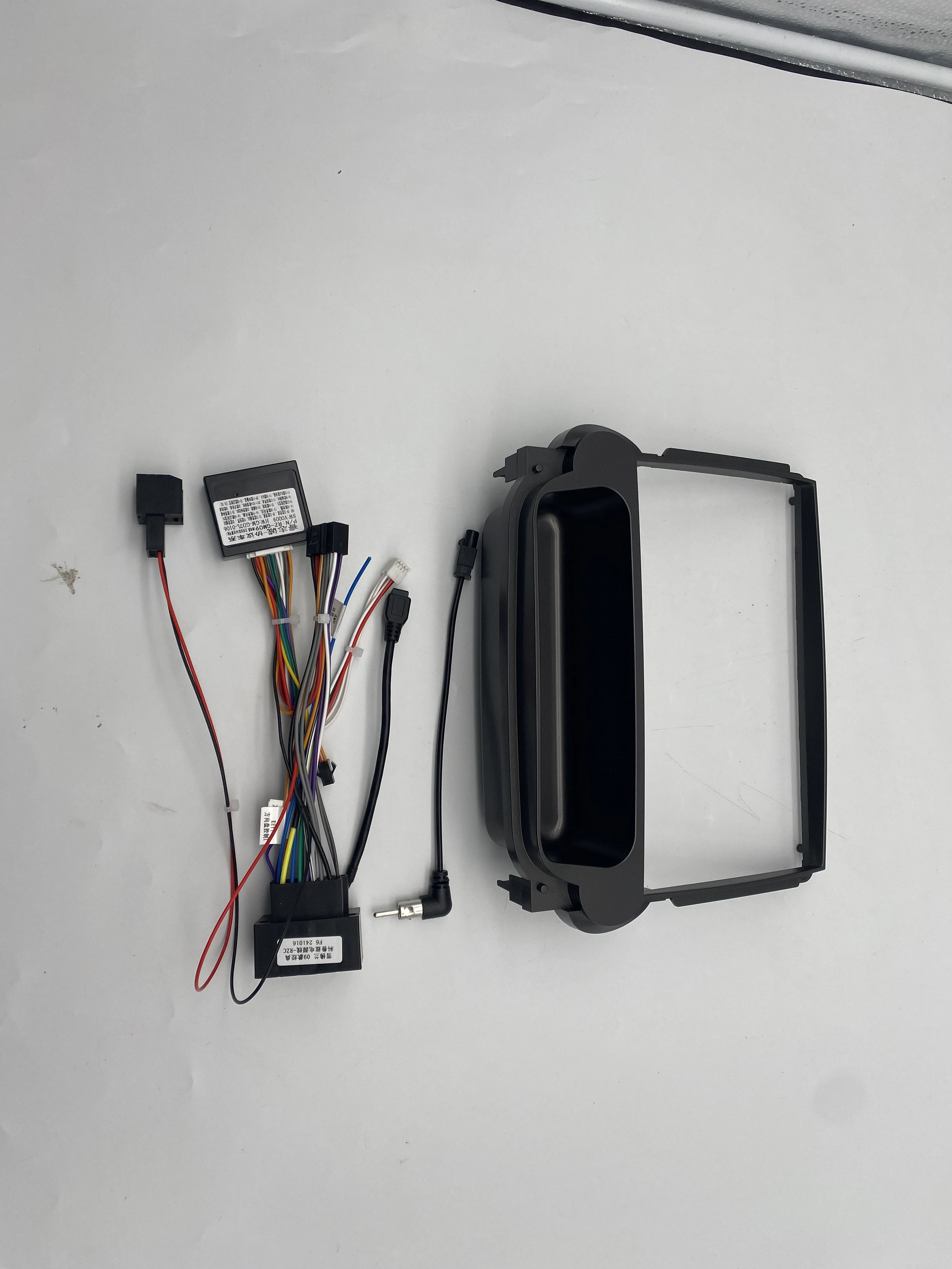 Linux Multimedia Screen Right Hand Drive for Mercedes Benz E-Class C207 W207 A207 2009-2016 Wireless Radio Play