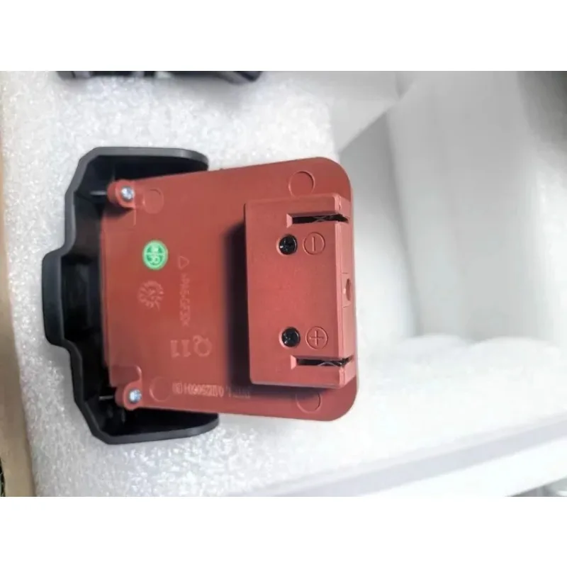 

Tool 3200N Carton 1/2' ~5/8' PET PP Belt Banding Strapping Machine V2 Battery Powered Plastic Strapping