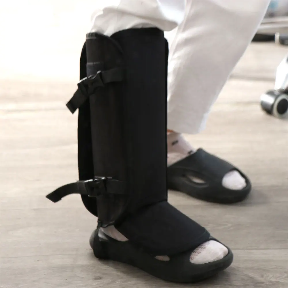 Adjustable Leg Guards Waterproof Snake Bite Protection Anti-Snake Gaiters Anti-Stab Sand and Snow-Proof Outdoor Hiking Gaiters
