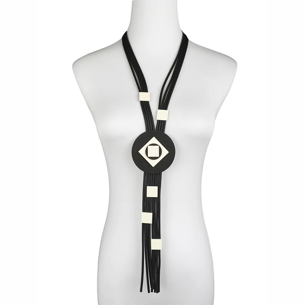 UKEBAY Damen-Halskette mit geometrischem Anhänger, Gummi-Halskette, lange Statement-Quaste, Boho-Schmuck, schwarz, modisches Geschenk, Halskette für den täglichen Gebrauch – Detail 2