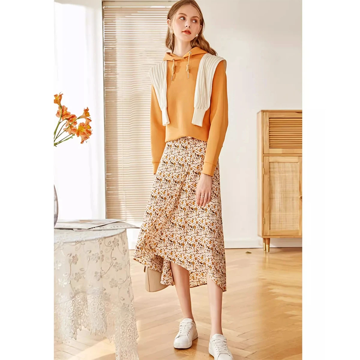 

OLrain Women's Floral Print Midi Skirt 2025 Autumn Elegant A Line Casual Asymmetrical Wrap Skirts Female Clothing O21CB35306