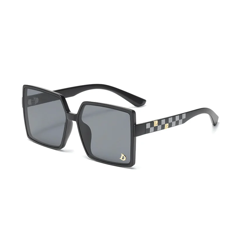 

2025 High Quality New Square Frame Sunglasses Women Europe and The United States Retro Design Fashion Trend UV400 Sun Glasses