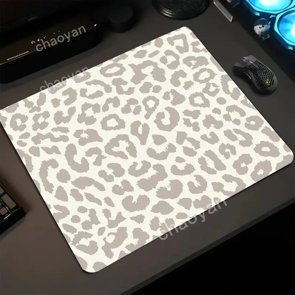 Leopard Print Pattern Mouse Pad Large Computer Office Game Table Mats Small Rubber Anti-slip Gaming Keyboard Desk Pads