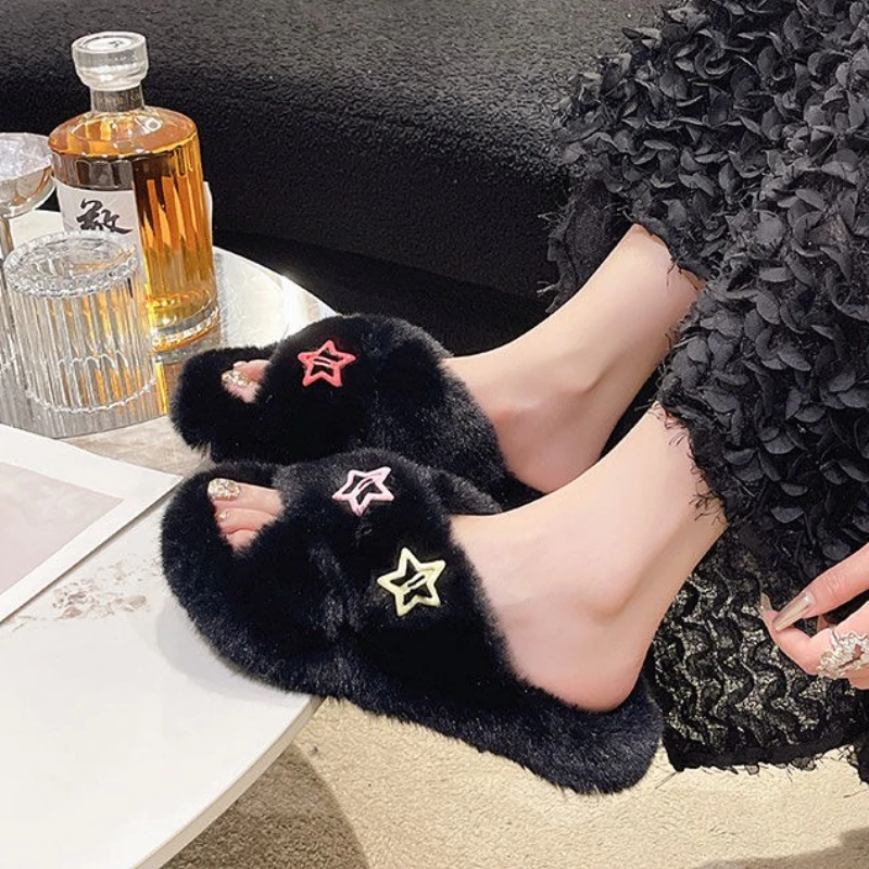 Influenceur pour femmes automne hiver pantoufles d'extérieur plate-forme pelucheuse semelle épaisse hauteur Boost tendance Unique haut de gamme élégant