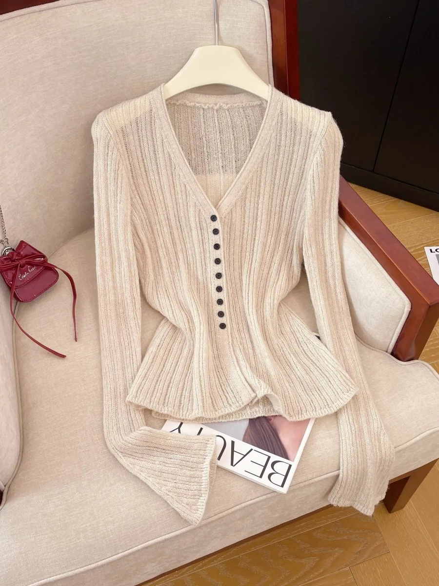 

Летний трикотажный топ с V-образным вырезом для женщин, многослойный, с длинными рукавами, утягивающий, универсальный, удобный, дышащий, модный.