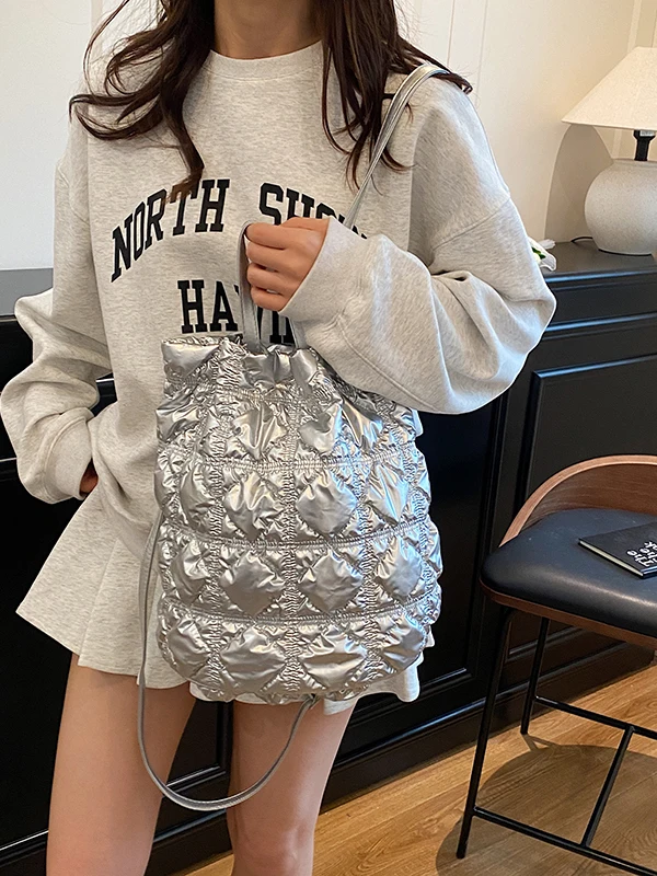 

2025 новая женская водонепроницаемая модная дорожная сумка большой вместимости, легкая дорожная сумка, студенческий рюкзак для пригородного дизайна