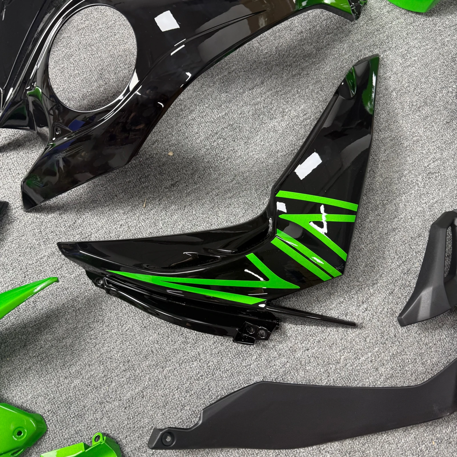 For Kawasaki Z1000 models 2014, 2015, 2016, 2017, 2018, 2019, 2020-2023, ABS injection molded Z1000 Fairing Shell Kit