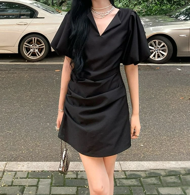 

Gentle Wind Classic Versatile Temperament Dress Women's 2026 Summer New Waist Thin Bubble Sleeve Short Skirt