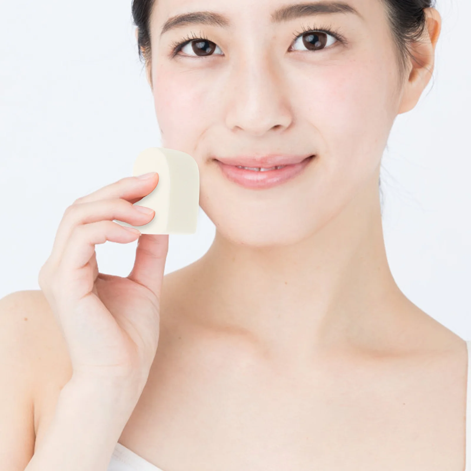 Esponjas de maquillaje en forma de corazón para mujer, aplicador de base de doble uso en seco y húmedo, esponja Triangular suave, 4 Uds.