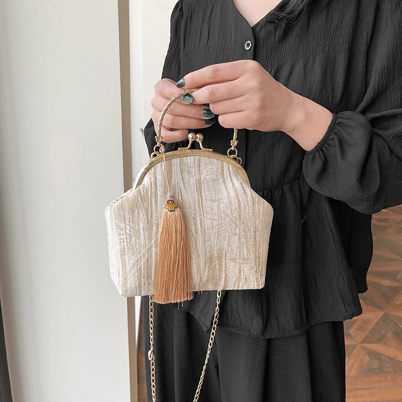 New Retro Evening Bag Women Handbags Vintage Designer  Chain Tassels Shoulder Bags Lock Shell Clip Crossbody Bag Female Purse